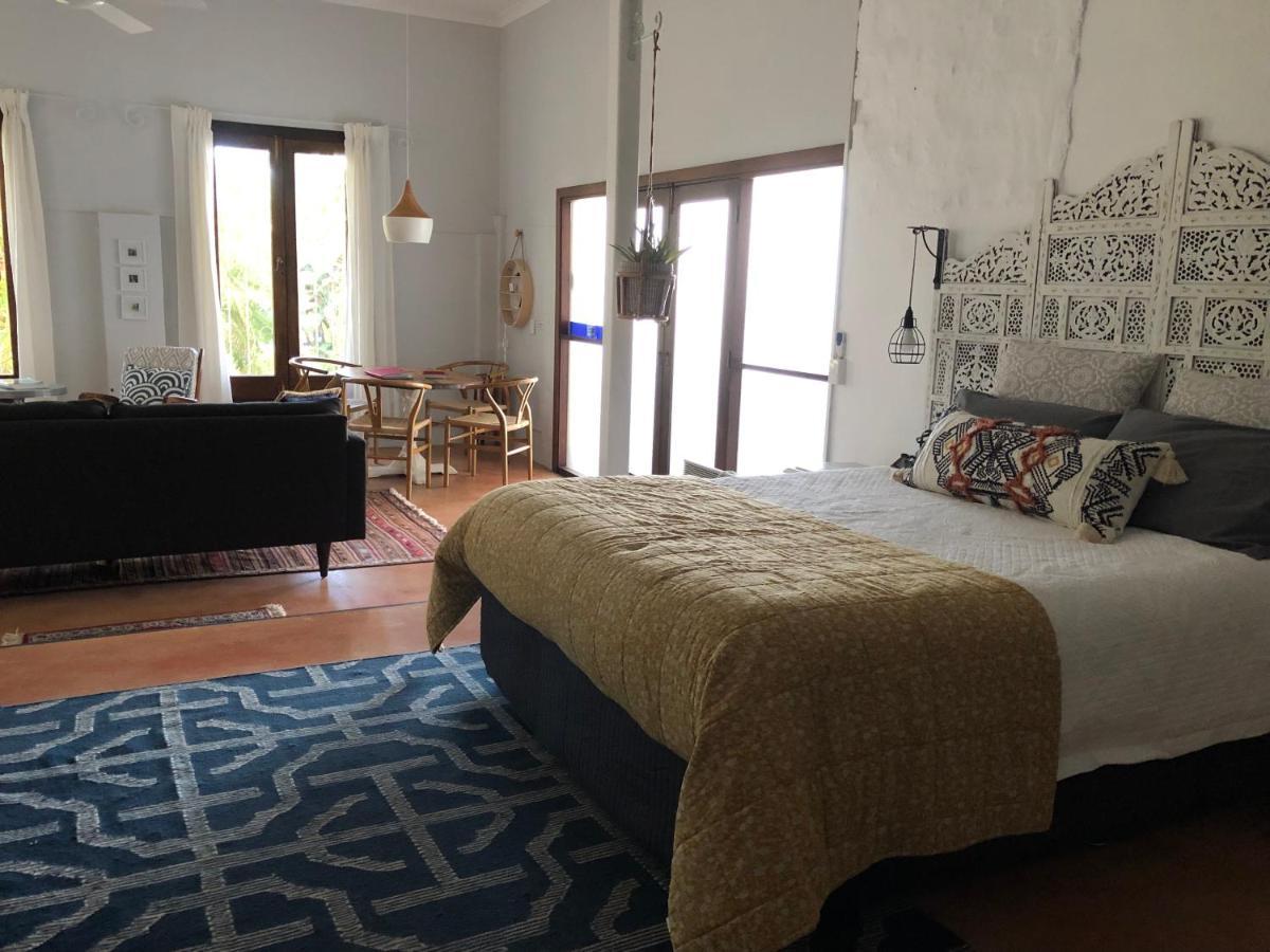 Shorebreak Studio Apartments 사파이어 비치 외부 사진