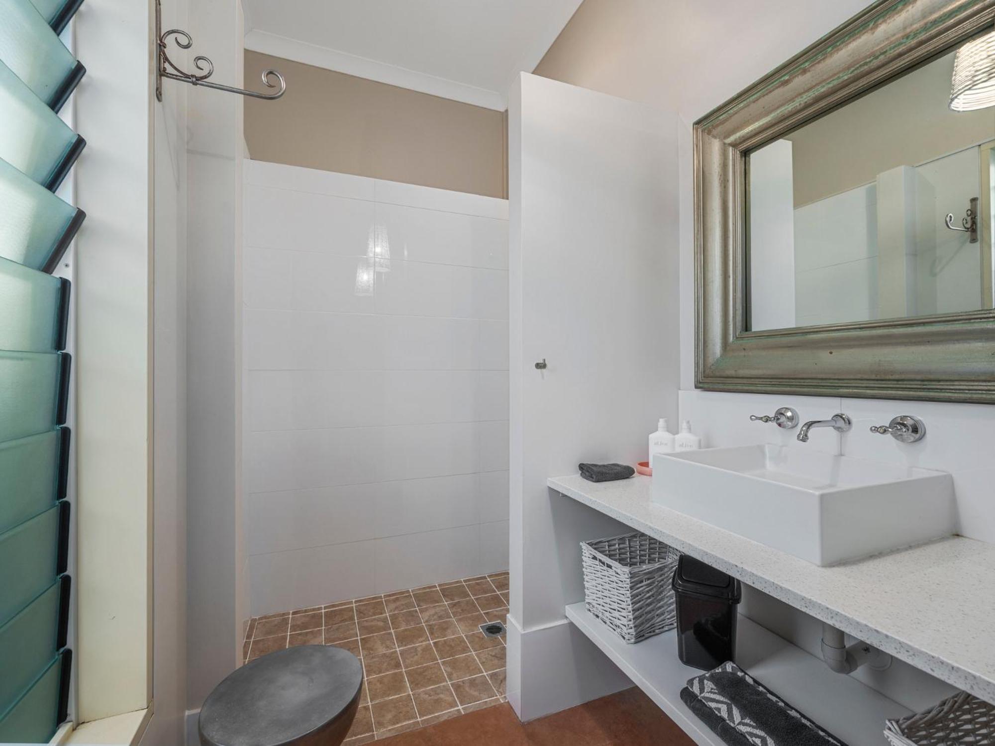Shorebreak Studio Apartments 사파이어 비치 외부 사진